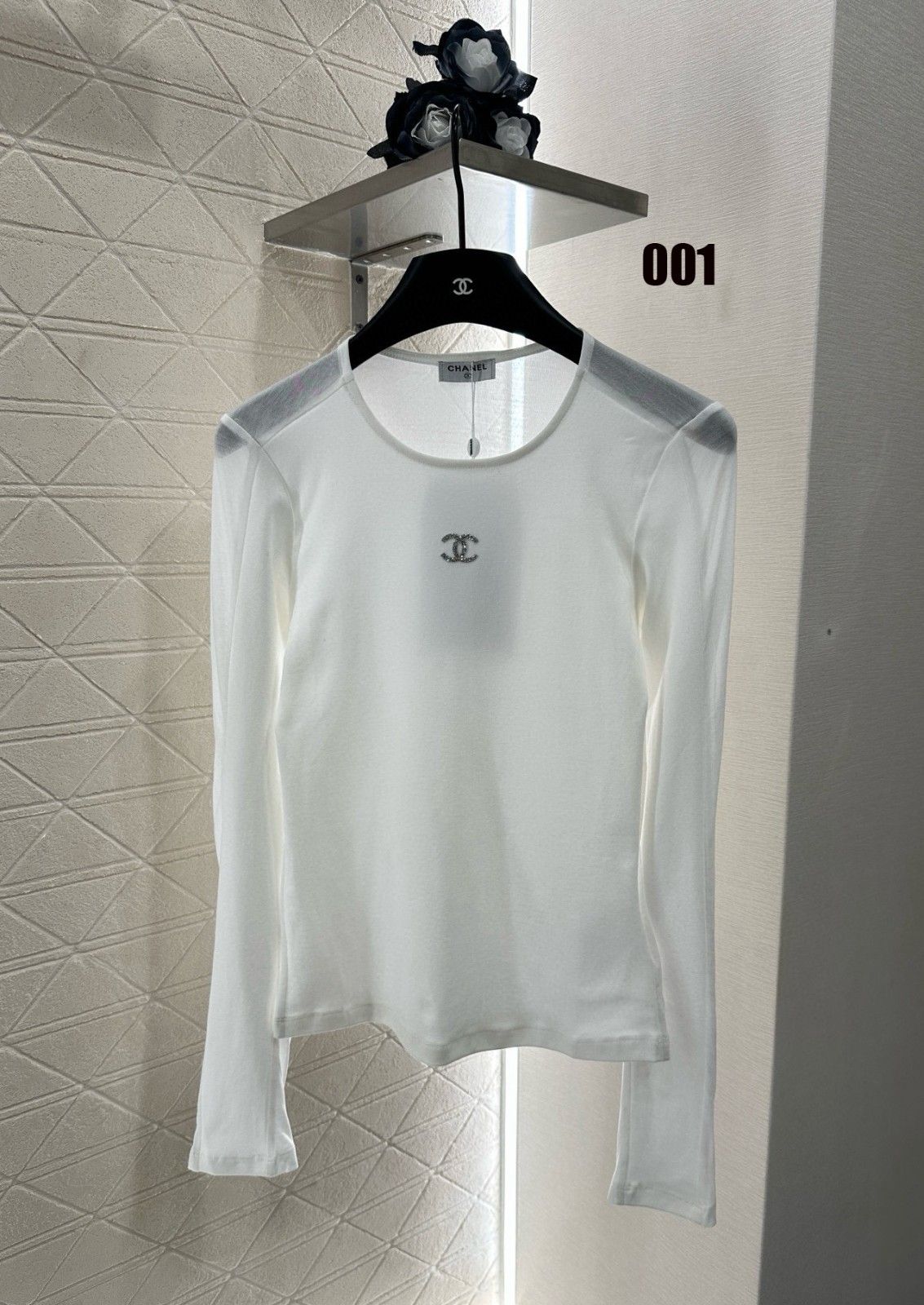 シャネル 長袖tシャツ スリムフィットのクルーネック A30805_1