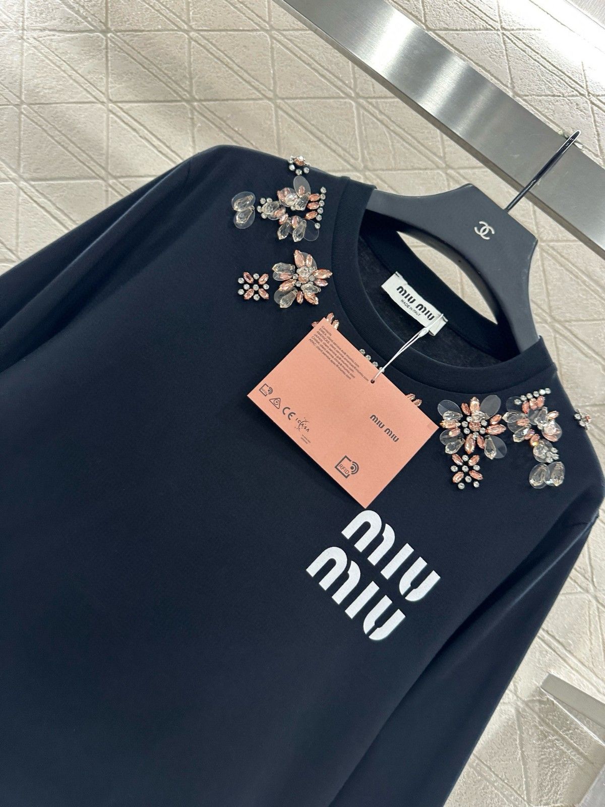 ミュウミュウ 長袖トップス ロンTシャツ オシャレ A30800_1