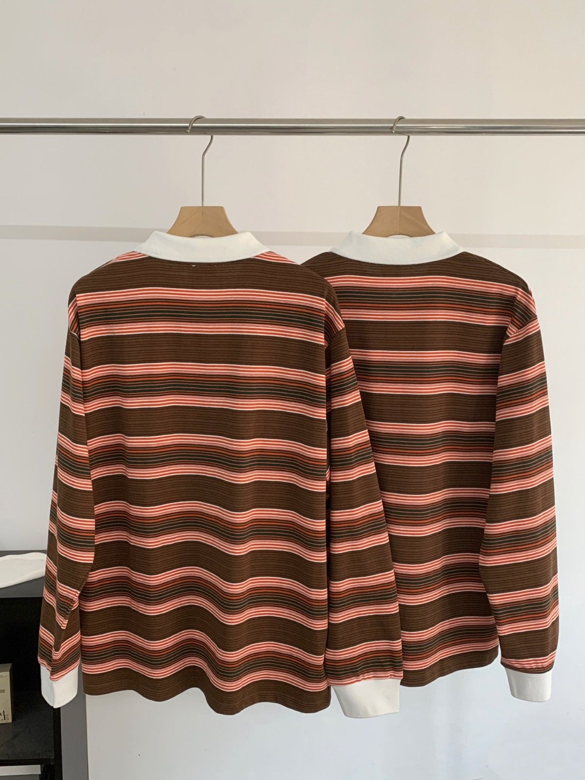 セリーヌ ポロストライプ刺繍ロゴ長袖Tシャツ オシャレ A30977