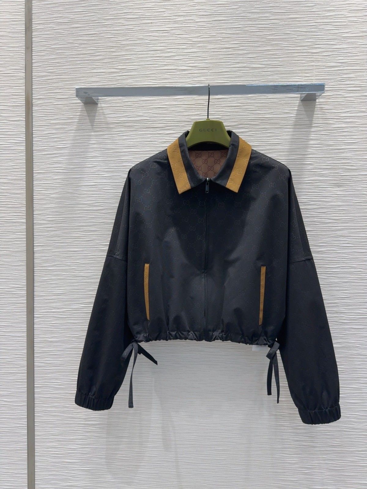 グッチ 上下セット ジャケットとズボン レディース オシャレ A30799_1