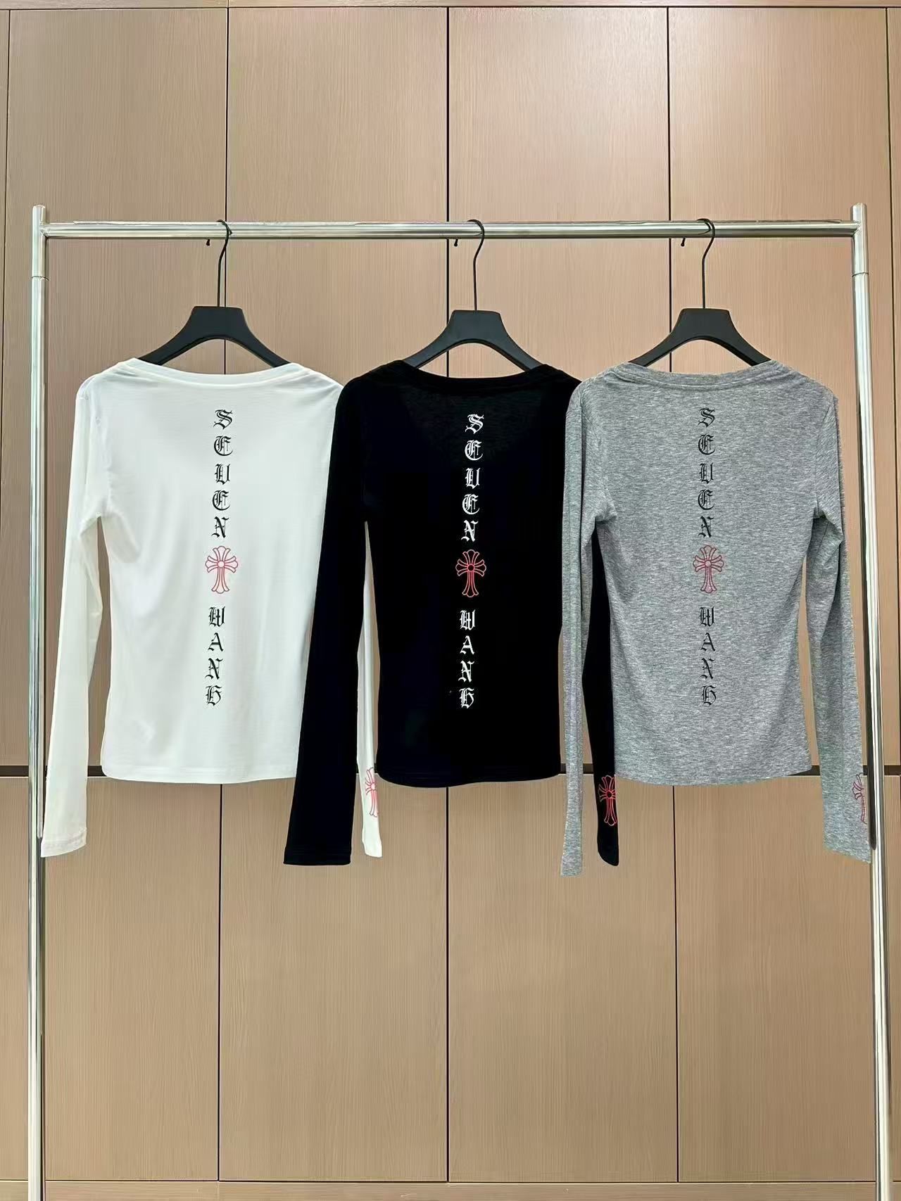 クロムハーツ 長袖tシャツ レディース向け オシャレ A30979
