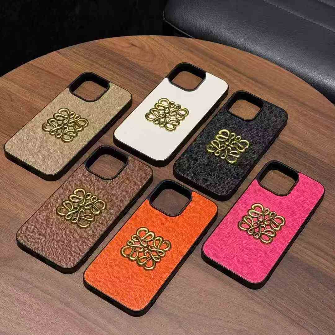 ロエベiPhone17/16/15/14/13/12/11/xr/7/8plusケース