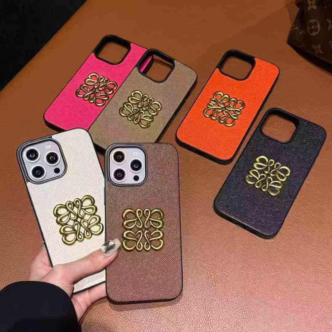ロエベiPhone17/16/15/14/13/12/11/xr/7/8plusケース