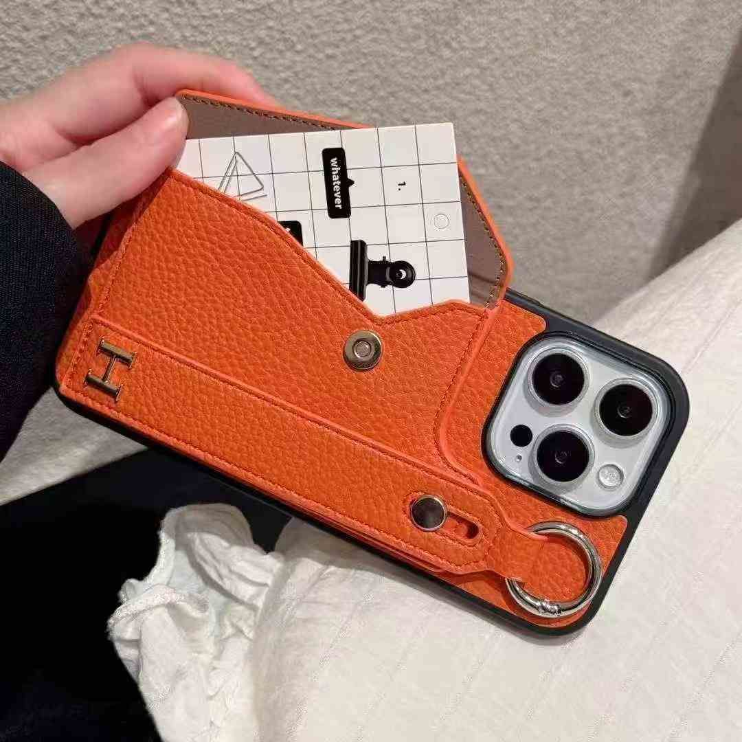エルメスiPhone17/16/15/14/13/12/11ケース ハンドベルト付き