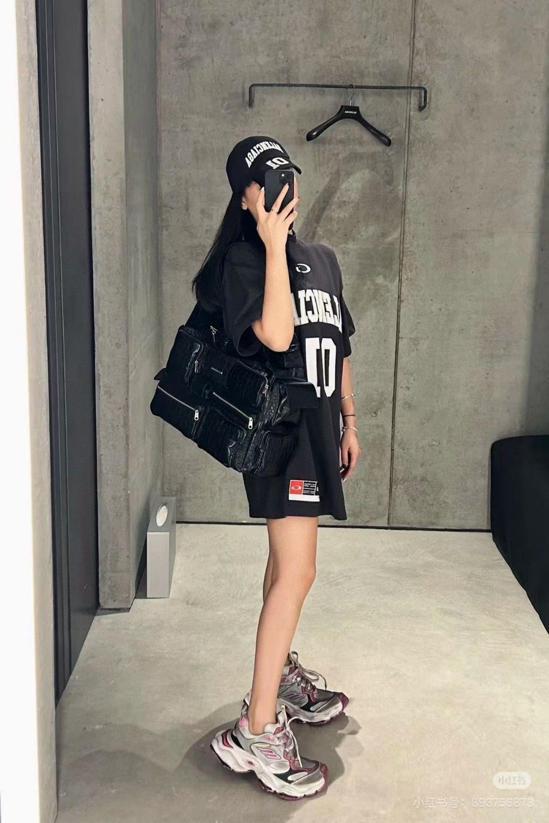 バレンシアガ 半袖Tシャツ バスケットボール刺繍プリント A31029