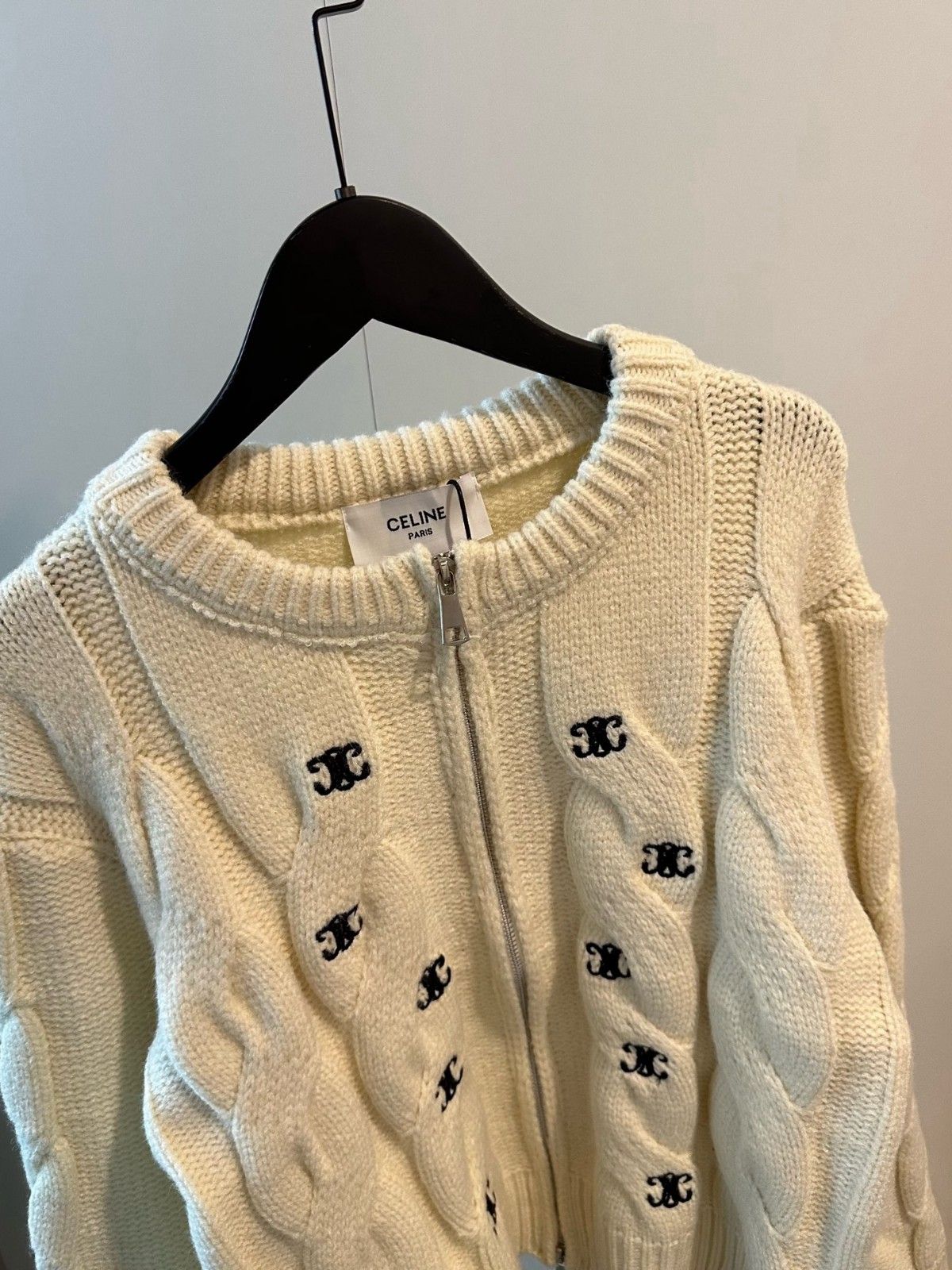 セリーヌ セーター ジャケット 刺繍ロゴ入り カジュアル A31036