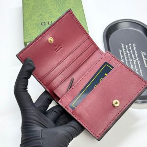 グッチ 短財布 レザー 高級感 A31035