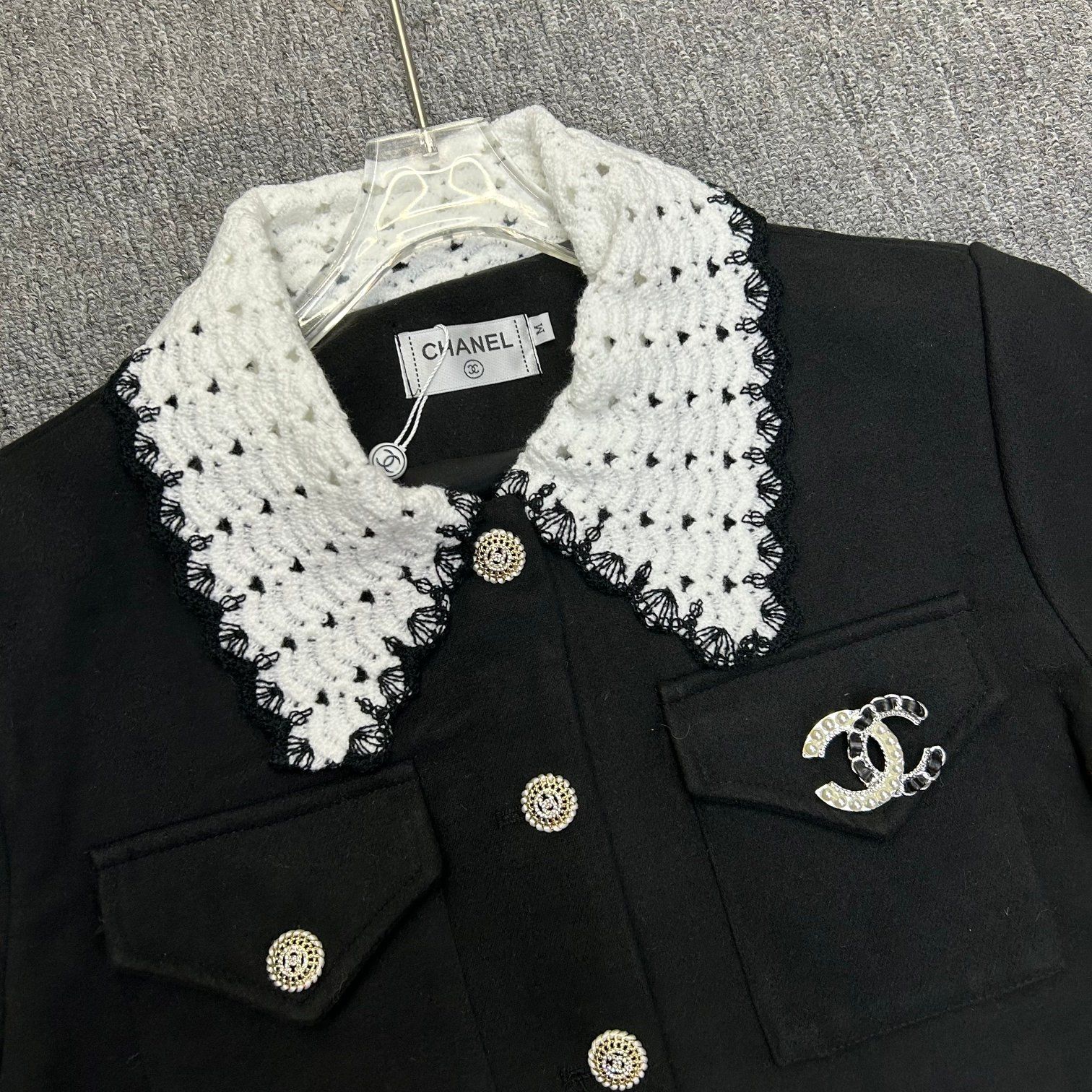 シャネル ジャケット ブローチ付き オシャレ A31042