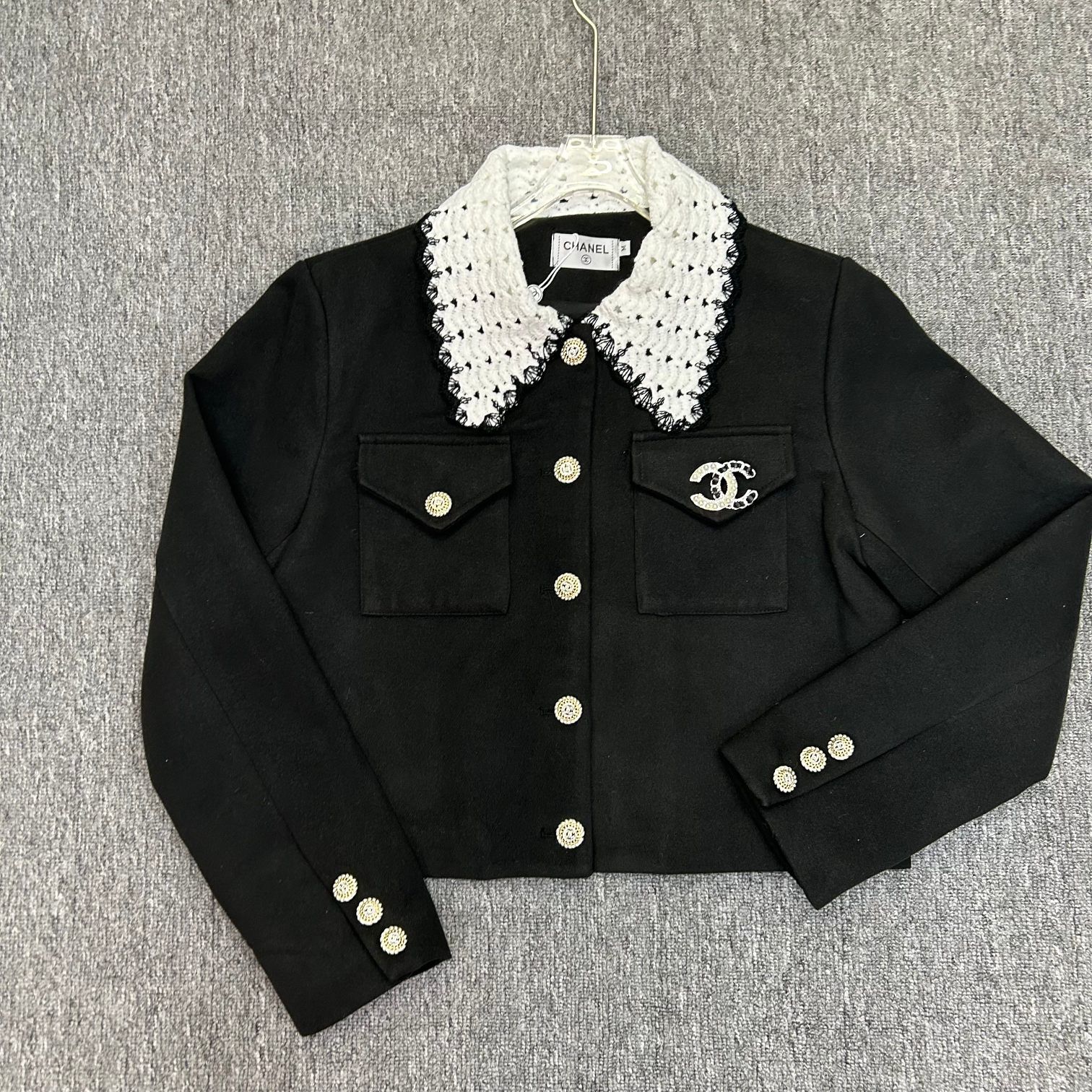 シャネル ジャケット ブローチ付き オシャレ A31042