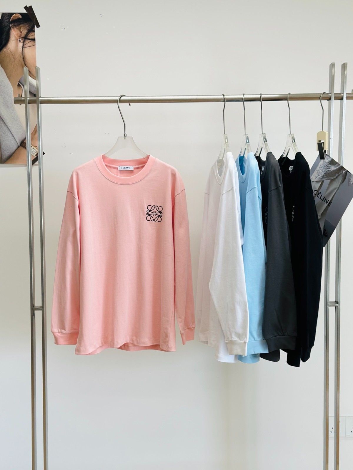 ロエベ 長袖Tシャツ クラシック 刺繍入り メンズ レディース A31073