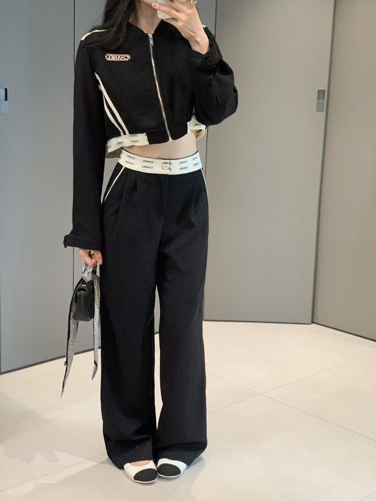 シャネル 上下セット ジャケット+カジュアルパンツ レディース A31111