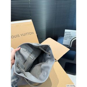 ルイヴィトン LV OFF DUTY VIBE バックパック 高級感 A31115