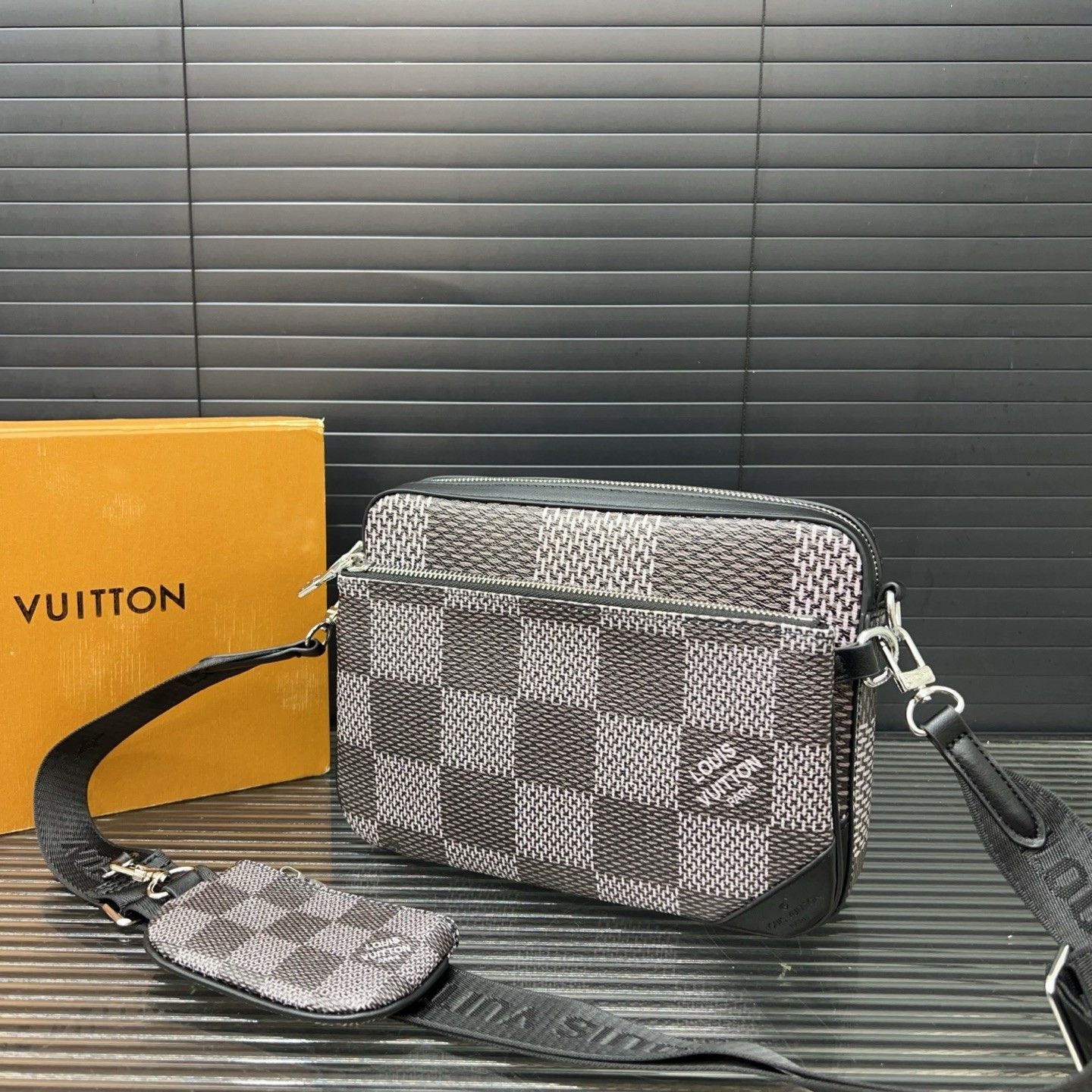 ルイヴィトン LV TRIO ショルダーバッグ メッセージバッグ A31086