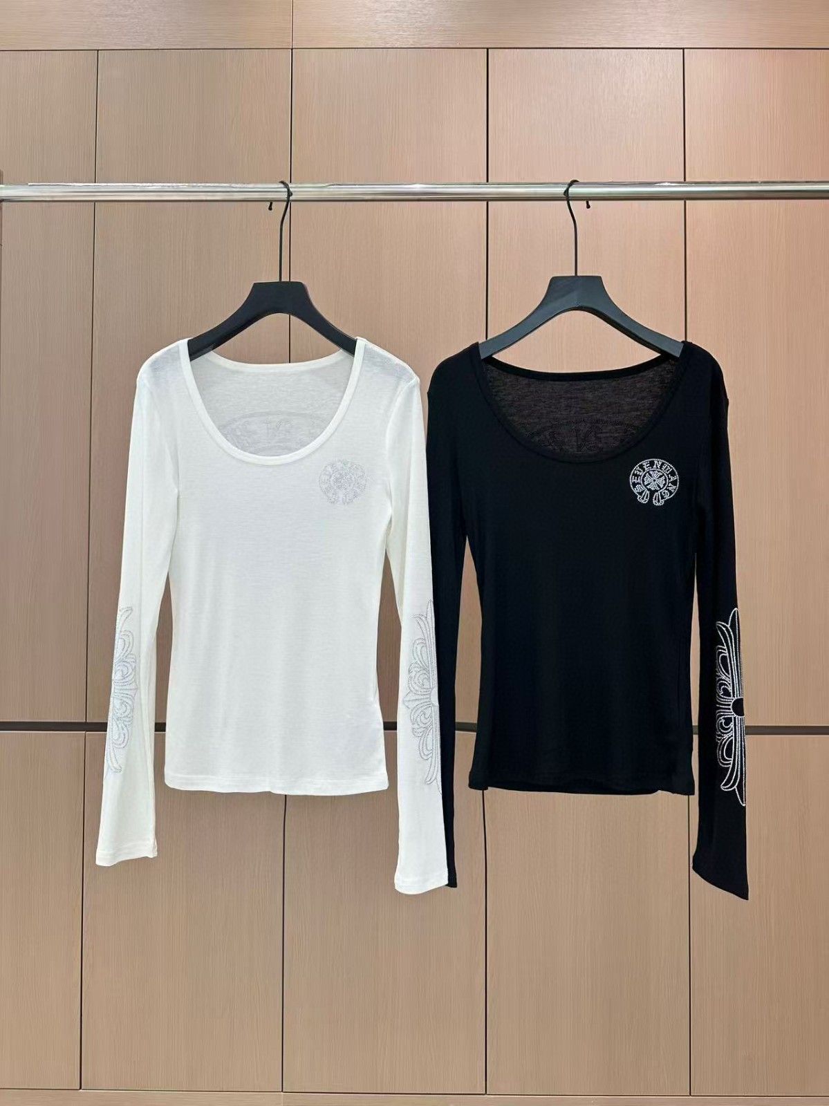 クロムハーツ 長袖tシャツ ロンT レディース A31109