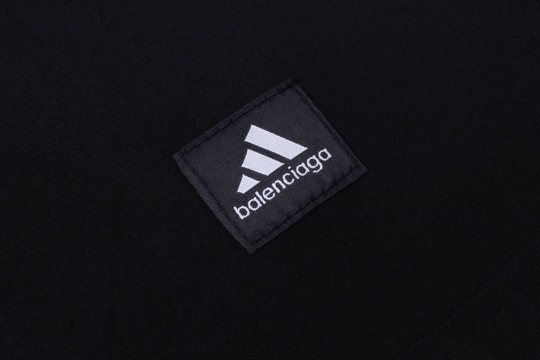 バレンシアガ アディダスコラボ 長袖Tシャツ OSサイズ A31099