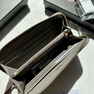 プラダ 長財布 ジッパーウォレット クラシック A31089
