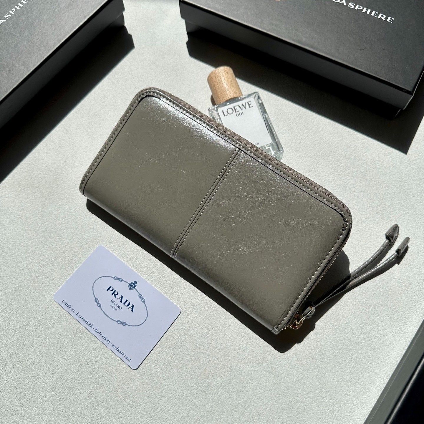 プラダ 長財布 ジッパーウォレット クラシック A31089