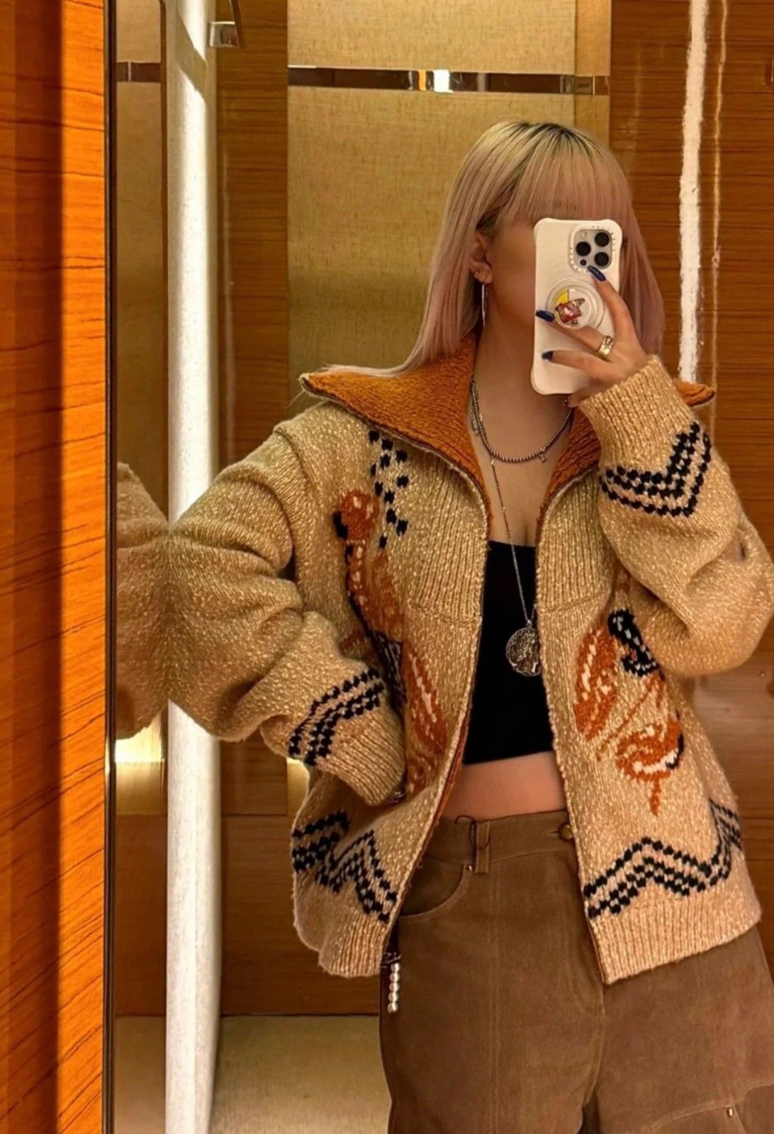 ルイヴィトン LV × Nigo ニットカーディガン 高級感 A31124