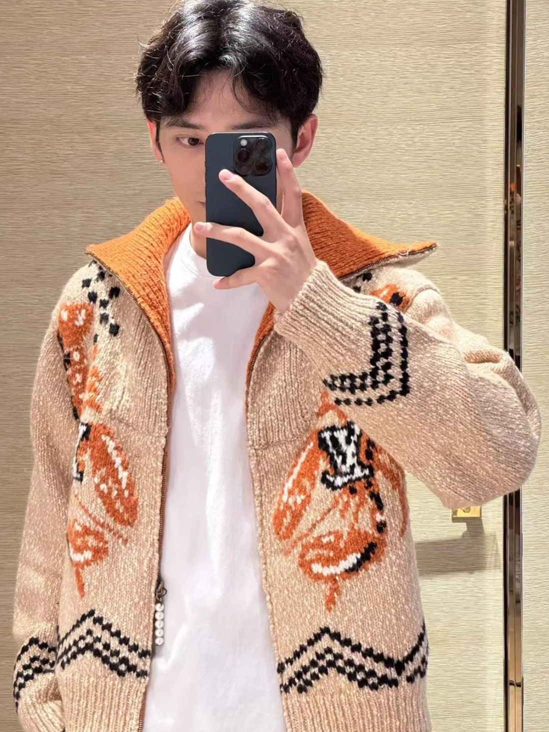 ルイヴィトン LV × Nigo ニットカーディガン 高級感 A31124
