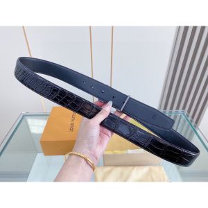 ルイヴィトン ベルト レザー 高級感 A31120