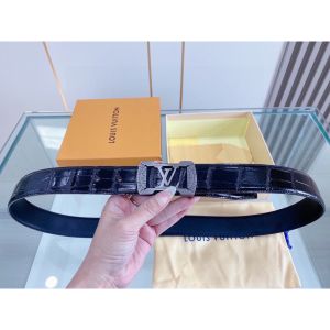ルイヴィトン ベルト レザー 高級感 A31120