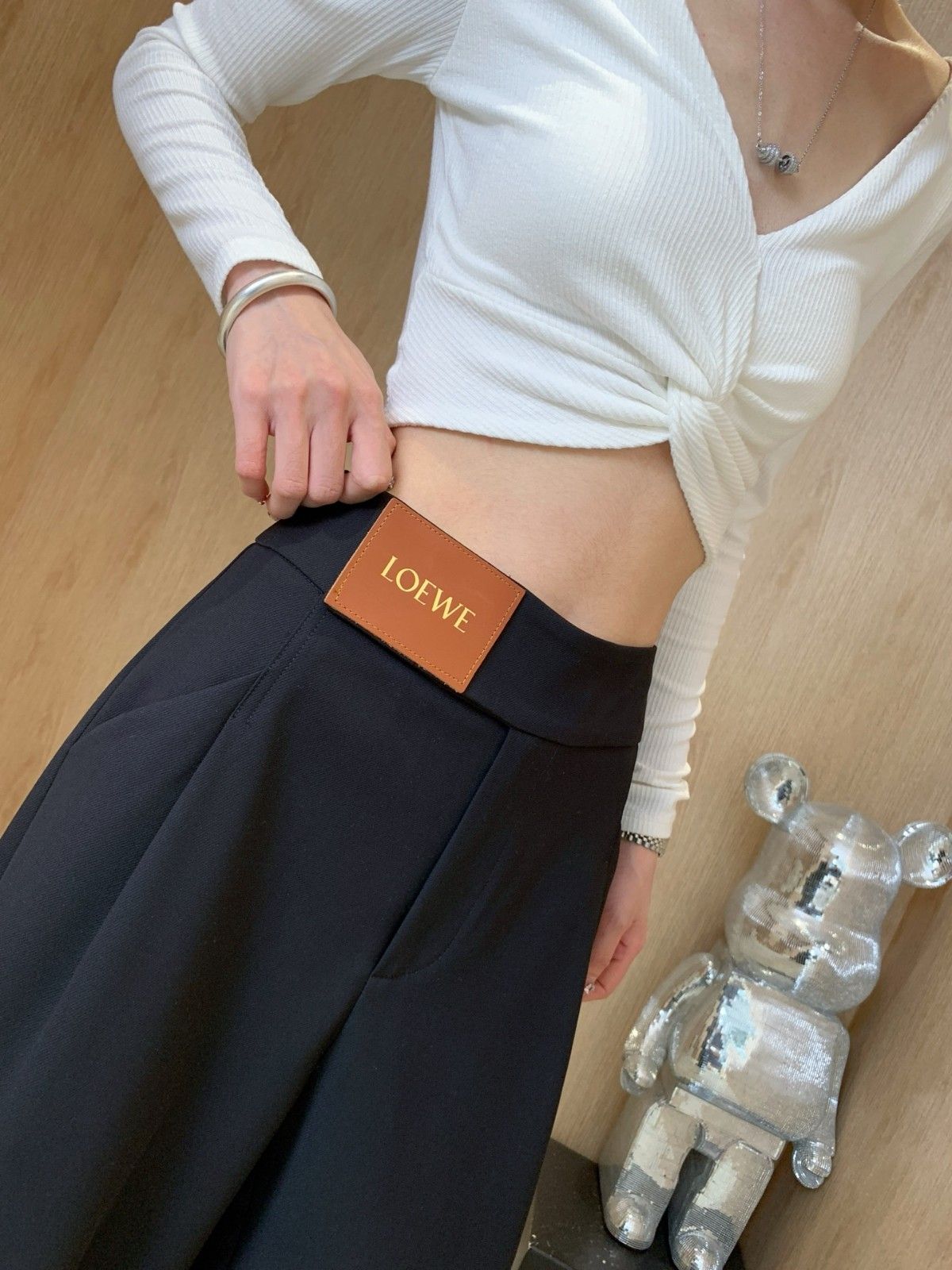 ロエベ カジュアルパンツ レディース オシャレ A31136