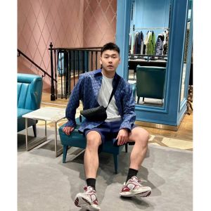 グッチ 長袖シャツ メンズ レディース 日常 A31130