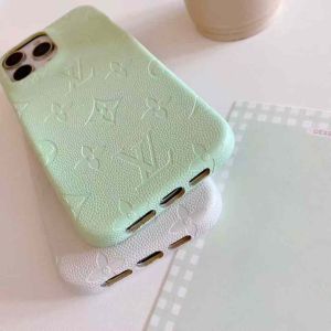ルイヴィトンiPhone17/16/15/14ケース