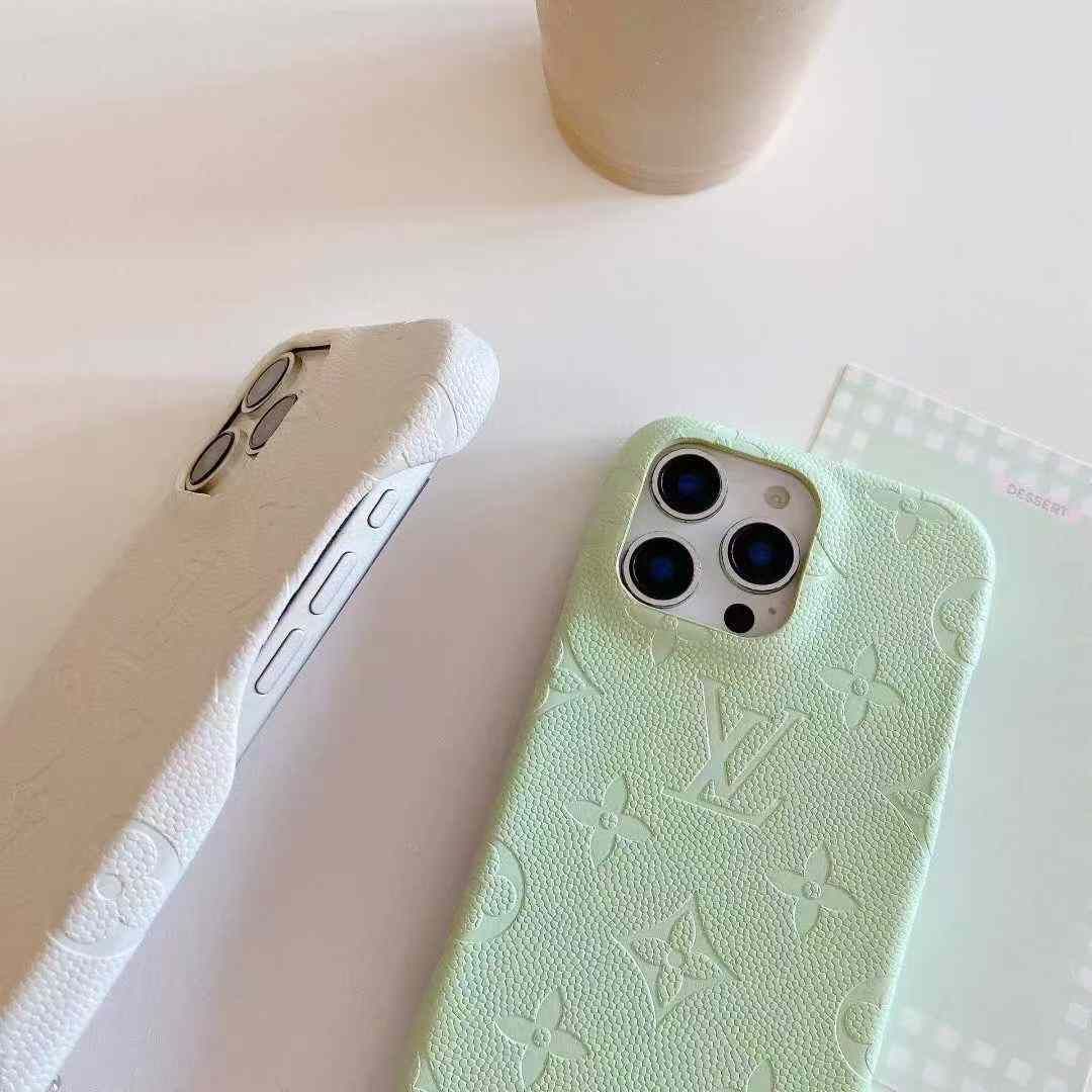ルイヴィトンiPhone17/16/15/14ケース
