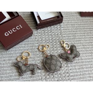 グッチ キーホルダー ストラップ 革 キーリング バッグチャーム A31160
