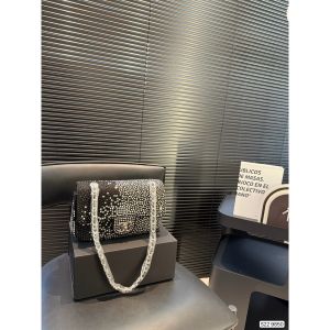 シャネル CF ショルダーバッグ キラキラ オシャレ A31218