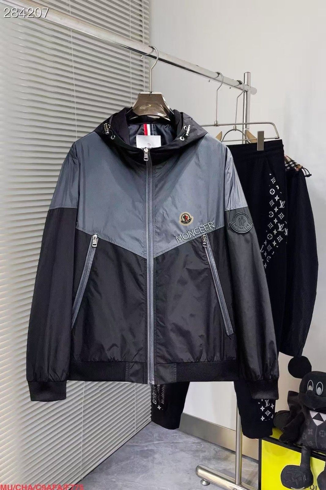モンクレール ジャケット メンズ 秋冬 高品質 A31248