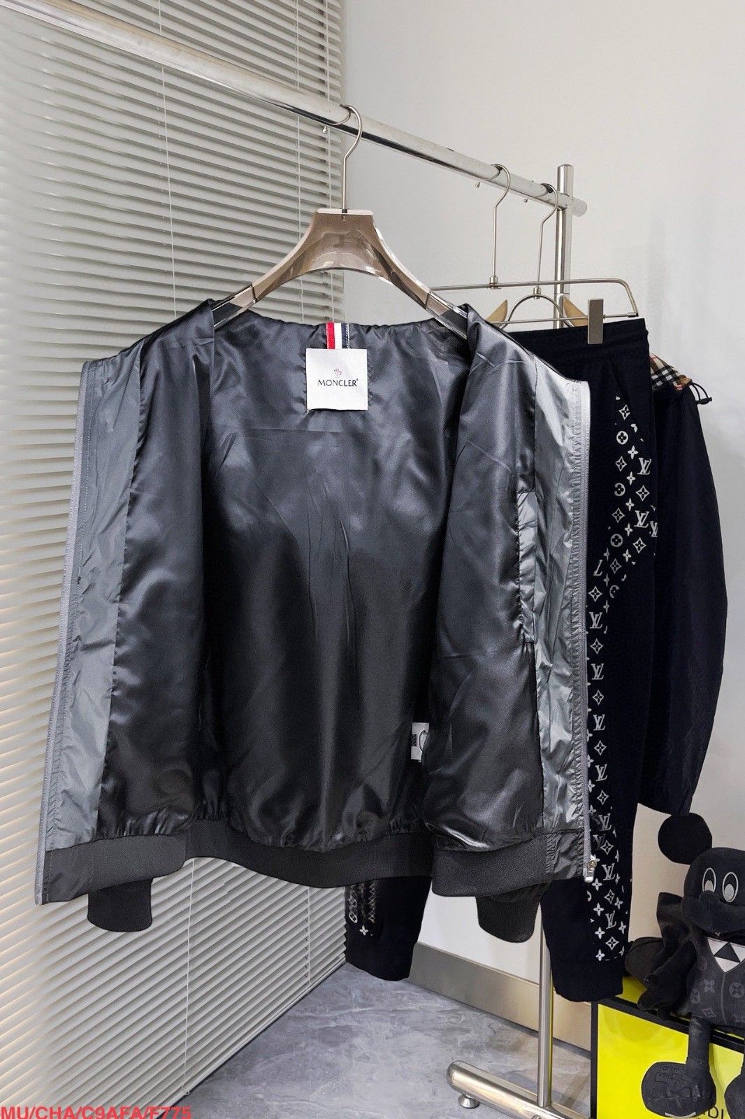 モンクレール ジャケット メンズ 秋冬 高品質 A31248