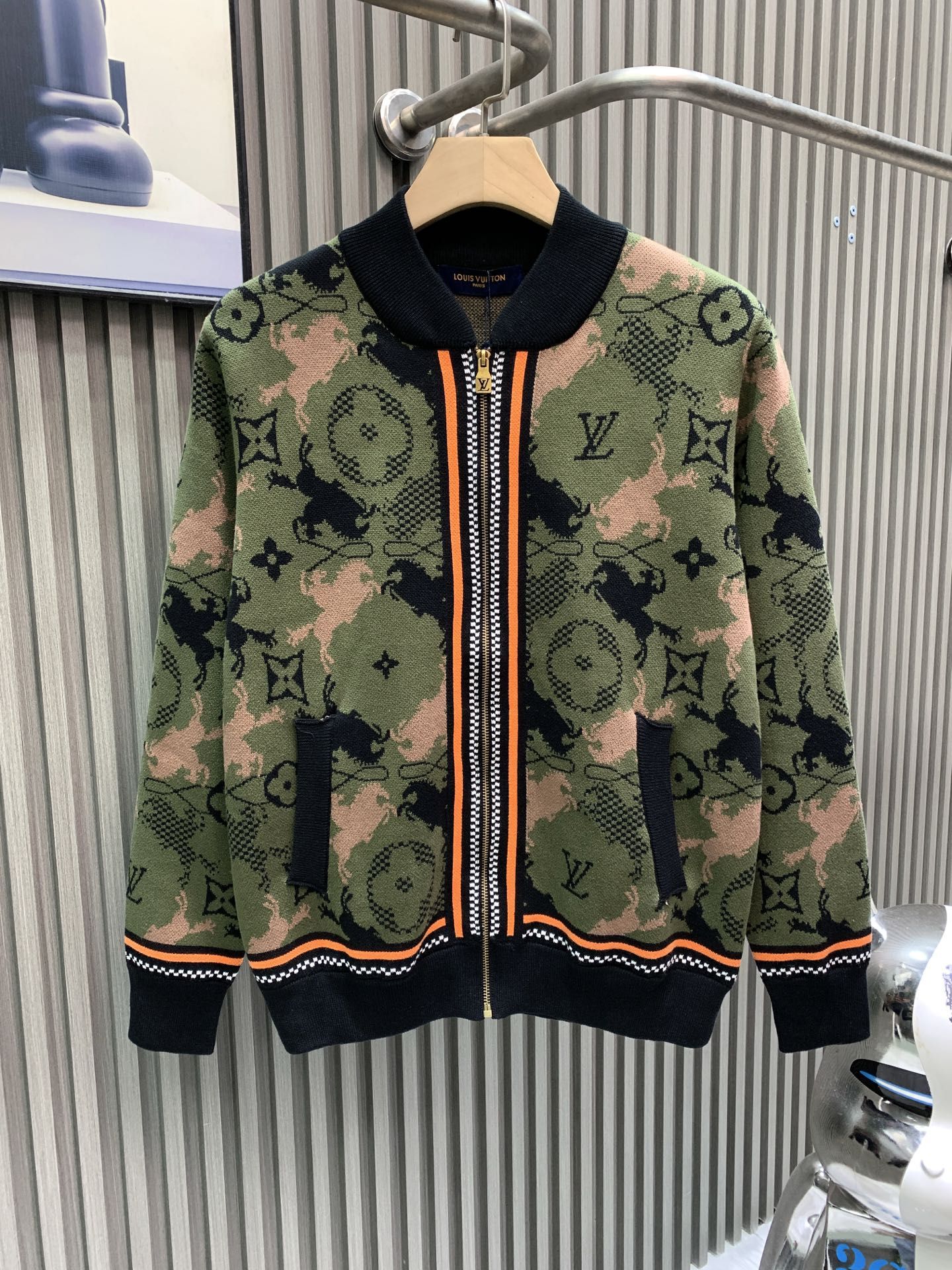 ルイヴィトン 迷彩ニットジャケット メンズ レディース 高品質 A31258