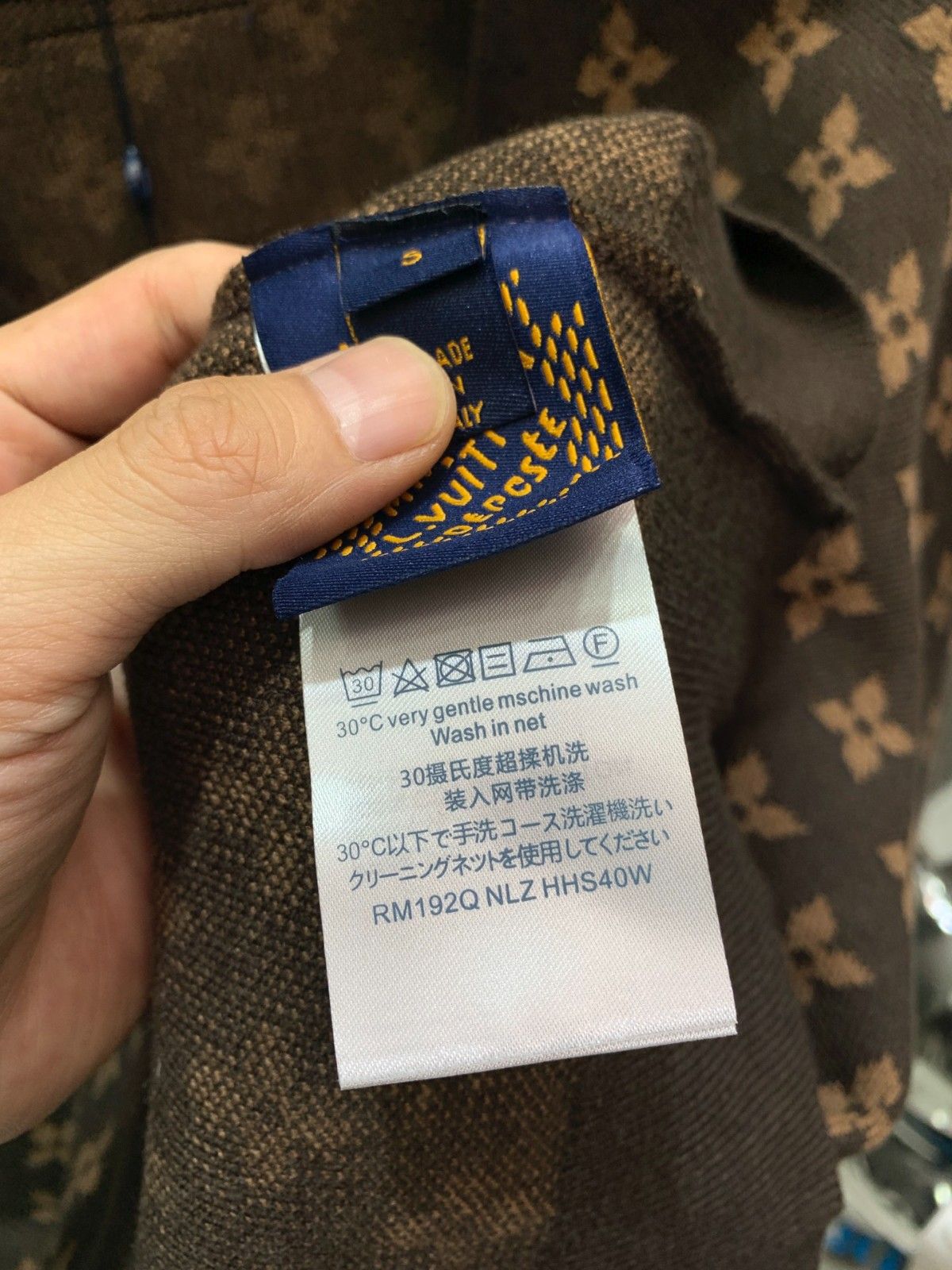 ルイヴィトン ニットカーディガン ウール メンズ レディース 高品質 A31257