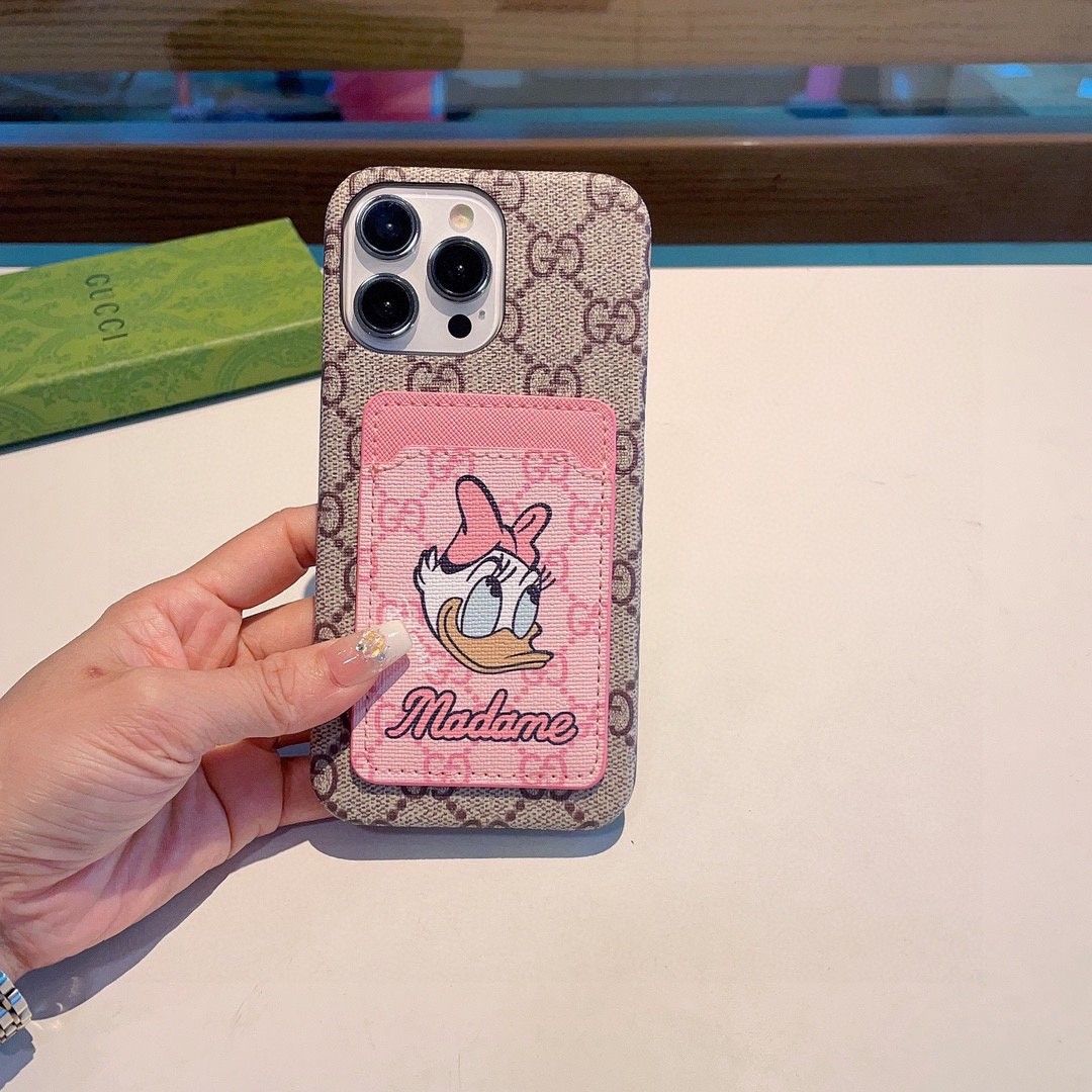 グッチ iPhone17/16/15/14/13ケース