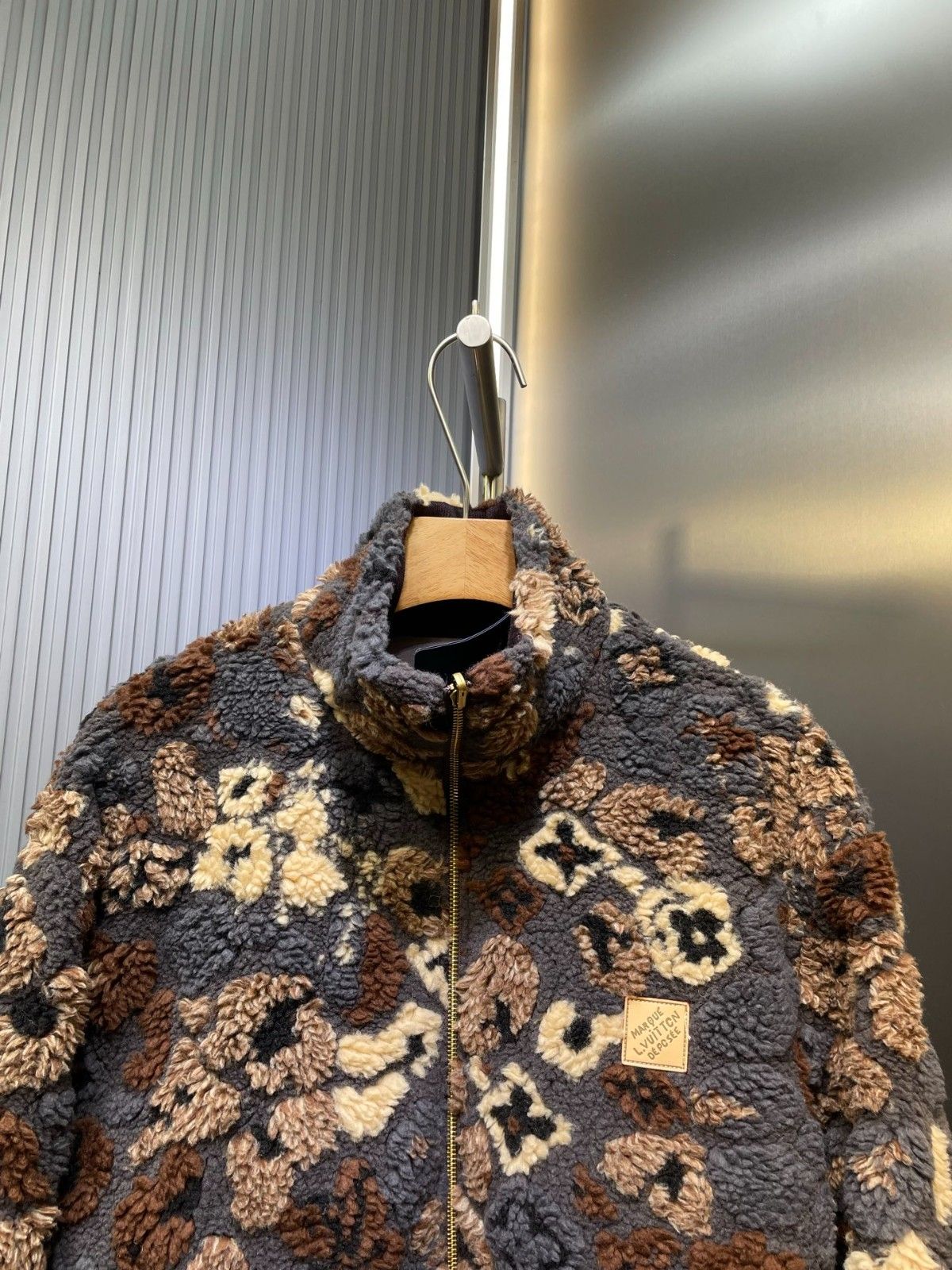 ルイヴィトン  ジャケット リバーシブル シュートーム 高品質 A31342