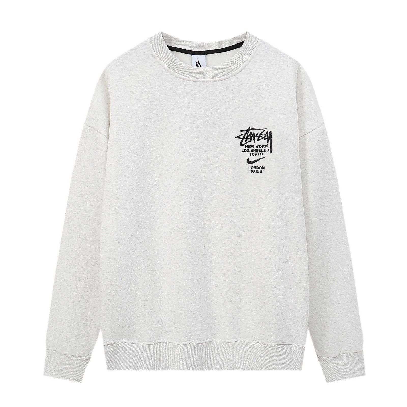 StussyとNikeのコラボ 刺繍入り 裏起毛スウェットシャツ A31337