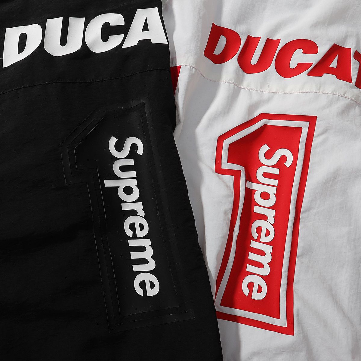 Supremeとドゥカティのコラボ ジャケット レーシングスタイル A31335
