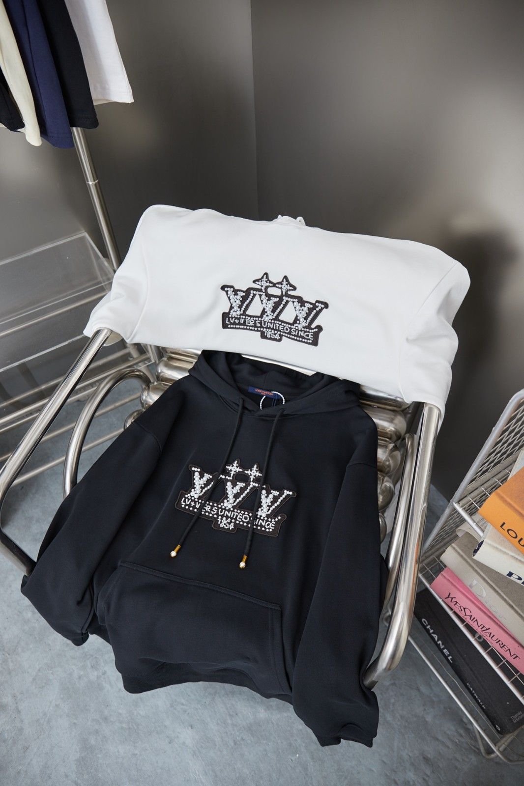 ルイヴィトン Nigo パーカー パール フード付きスウェットシャツ A31361