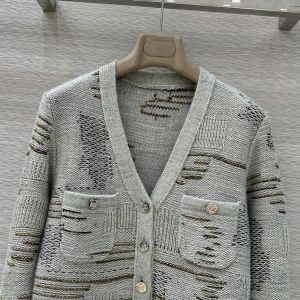 シャネル Vネック カーディガン 高級感 レディース A31366