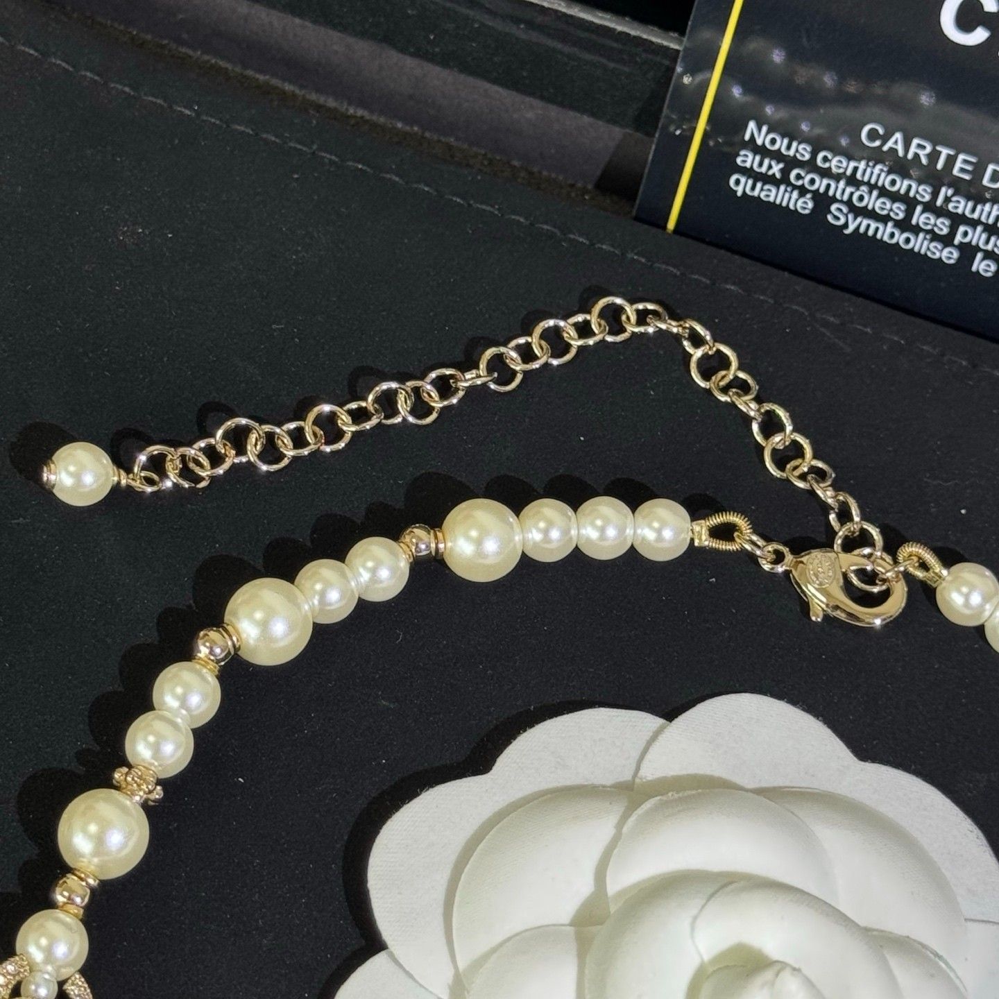 シャネル パールのショートネックレス 刻印入り A31396