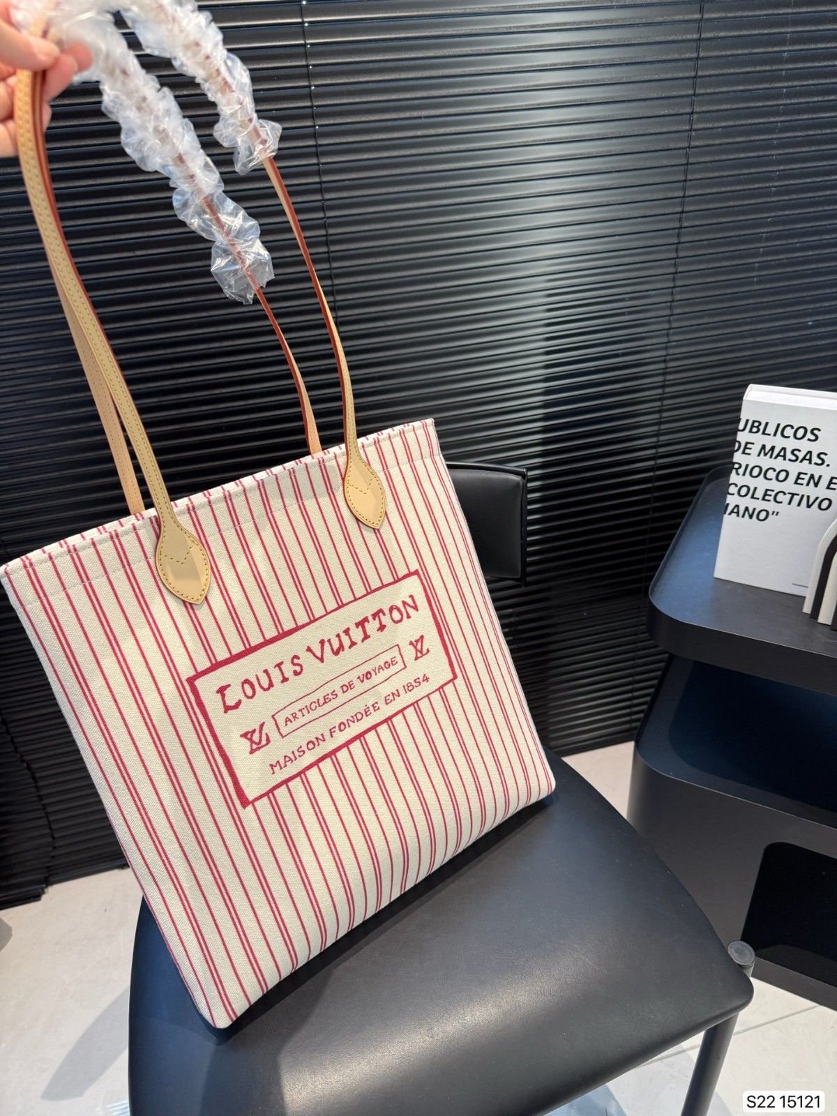 ルイヴィトン LV X Grace Coddington トートバッグ キャンバス A31395