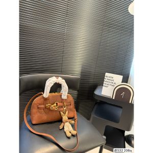ミュウミュウ ハンドバッグ レザー 高品質 可愛い A31412