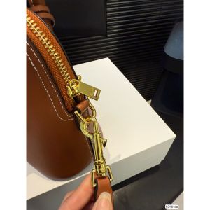 セリーヌ ショルダーバッグ ハンドバッグ オシャレ A31410