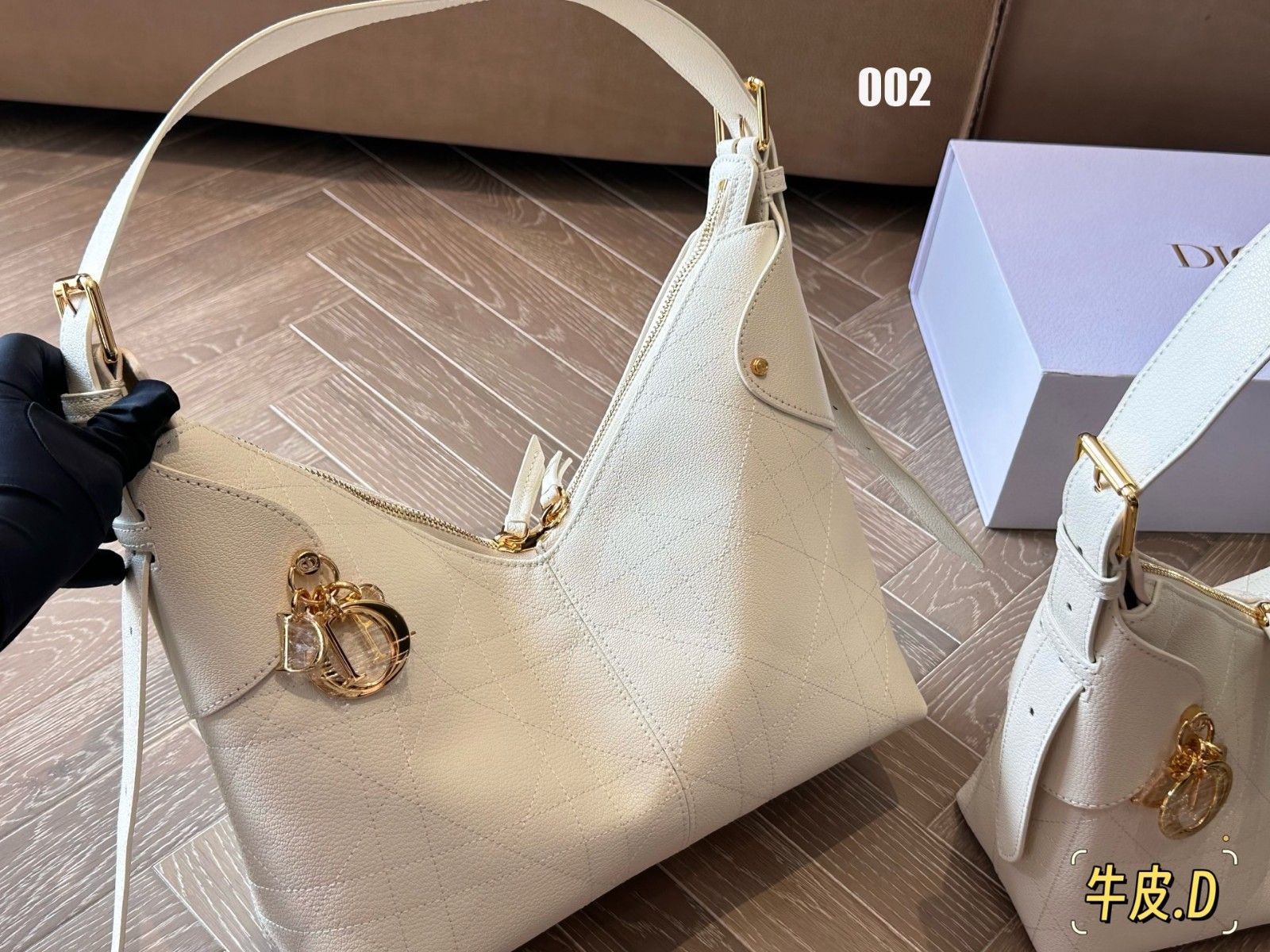 ディオール DIOR VOYAGE ホーボーバッグ ハンドバッグ レザー 高品質 A31428
