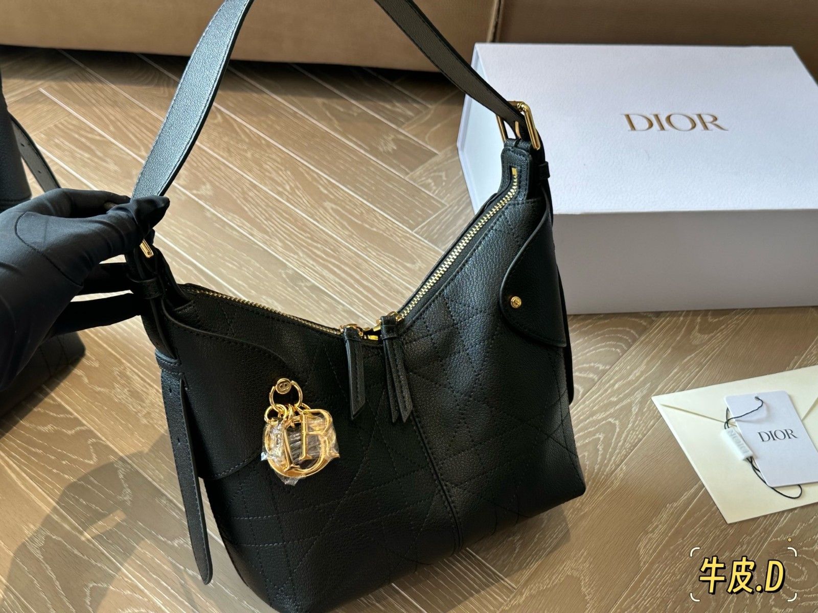 ディオール DIOR VOYAGE ホーボーバッグ ハンドバッグ レザー 高品質 A31428