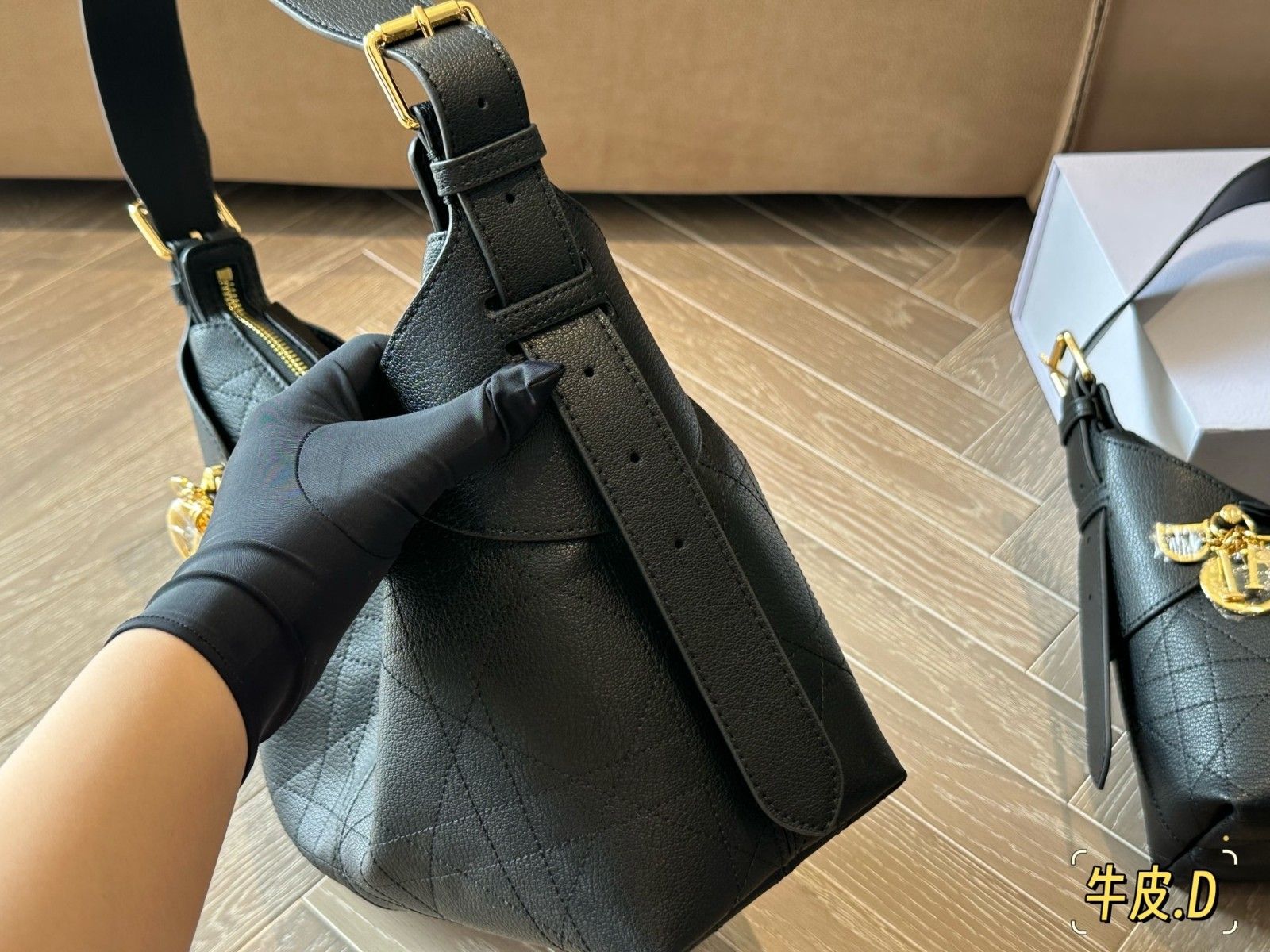 ディオール DIOR VOYAGE ホーボーバッグ ハンドバッグ レザー 高品質 A31428