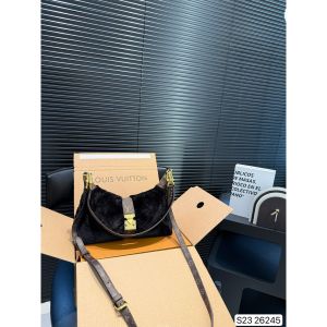 ルイヴィトン ホーボーバッグ もこもこ 可愛い 秋冬 A31447