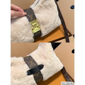 ルイヴィトン ホーボーバッグ もこもこ 可愛い 秋冬 A31447